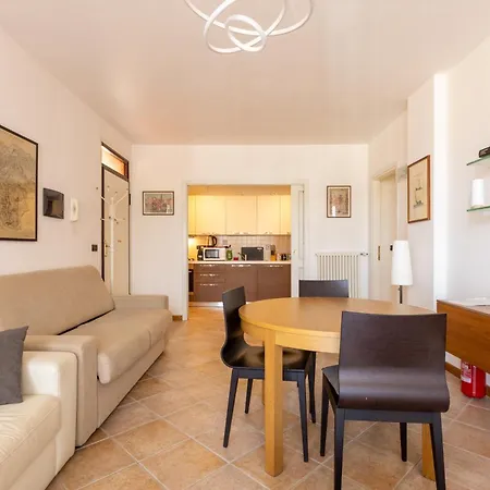 Lucherini 12 - Grande Centro