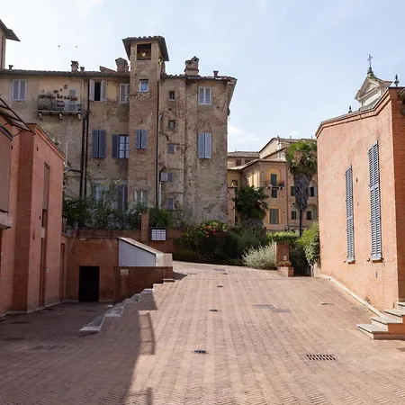 Lucherini 12 - Grande Centro * Σιένα